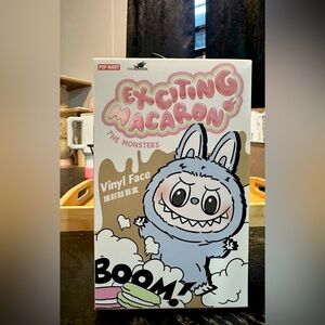 Pop Mart Exciting Macaron Vinyl Face New in box